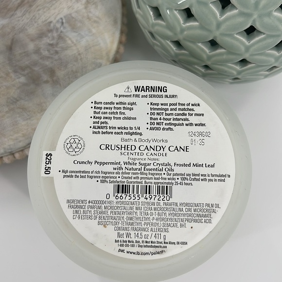 Crushed Candy Cane - Bath & Body Works - 3 Wick - Picture 3 of 3